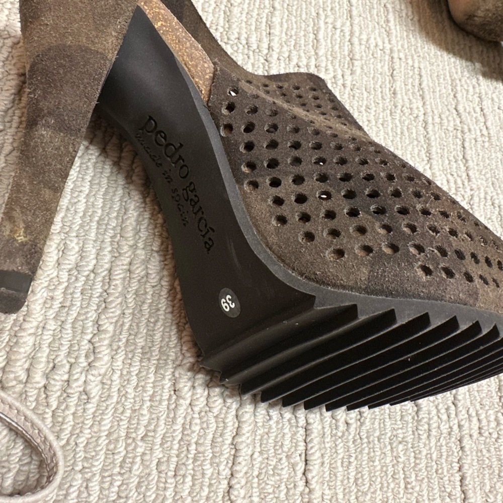 Pedro Garcia heel